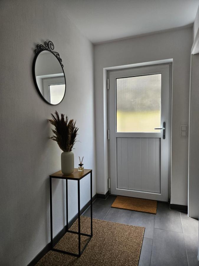Gemuetliche Wohnung In Ruhigem Wohngebiet アシャッフェンブルク エクステリア 写真