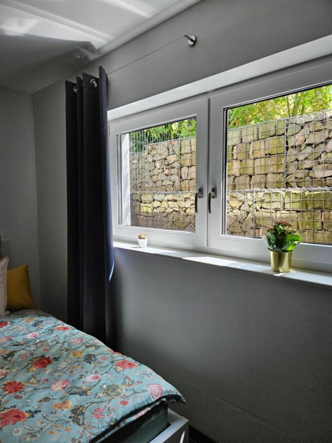 Gemuetliche Wohnung In Ruhigem Wohngebiet アシャッフェンブルク エクステリア 写真